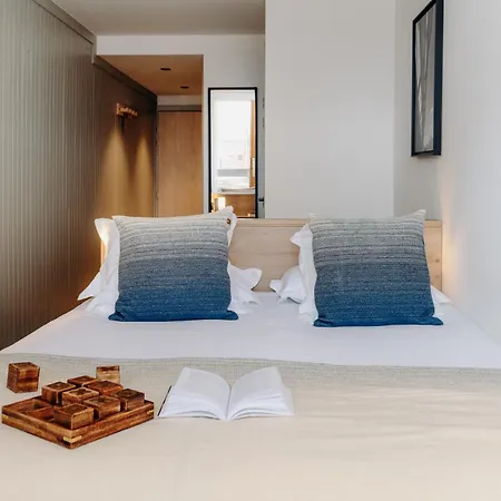 La Cachette, Friendly & Отель 4*