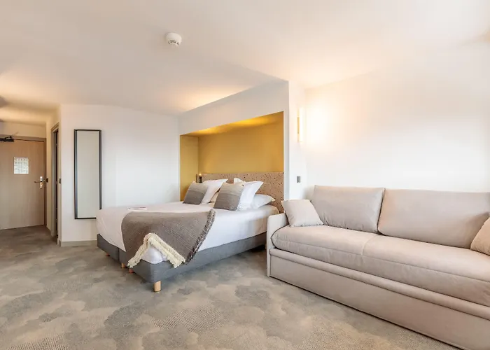 Hotel La Cachette, Friendly &