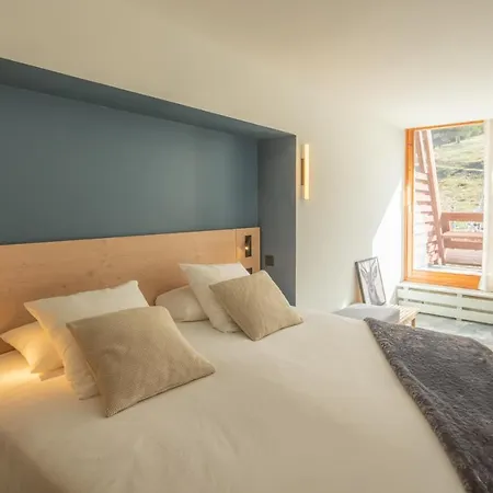 La Cachette, Friendly & Hotel 4*