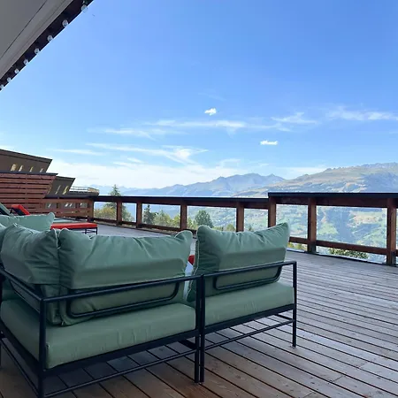 La Cachette, Friendly & Hotel 4*