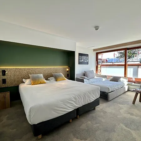 La Cachette, Friendly & Hotel 4*