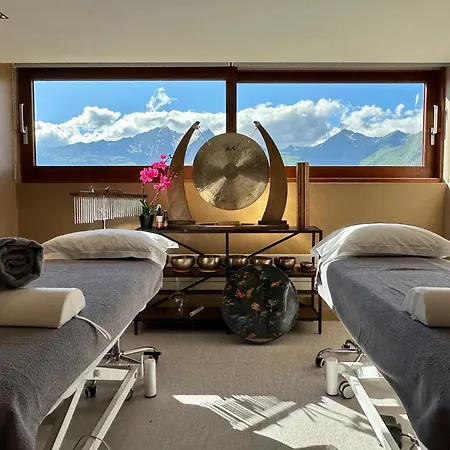 Hotel La Cachette, Friendly &