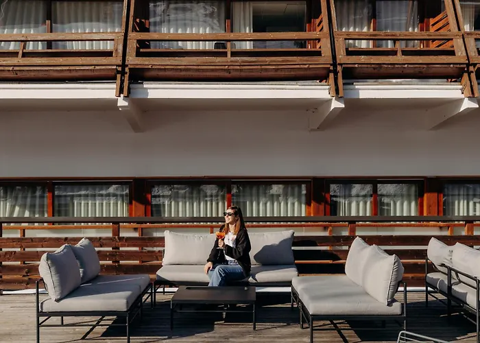 Hotel La Cachette, Friendly &