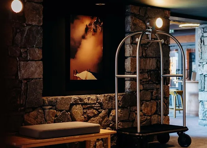 Hotel La Cachette, Friendly &