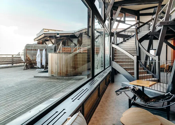 La Cachette, Friendly & 4*