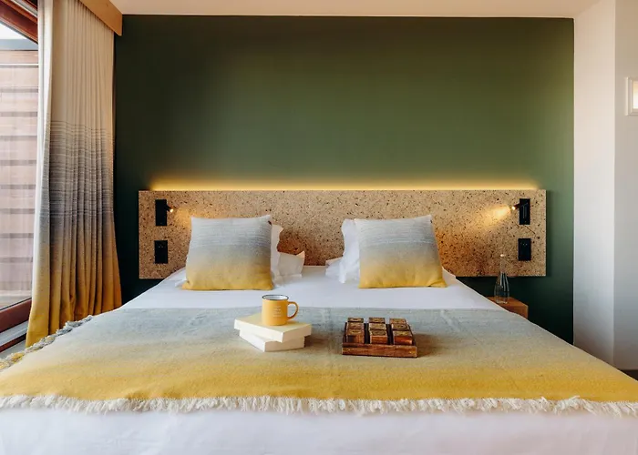 La Cachette, Friendly & Hotel 4*